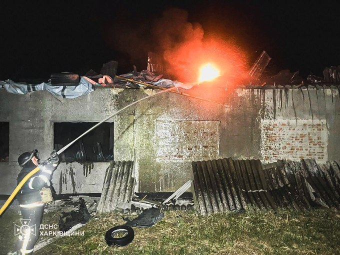Куп’янський район – рятувальники загасили пожежу після атаки дронів рф